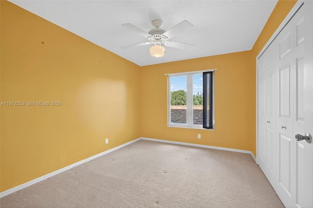 112 CAMELOT CT, Royal Palm Beach, FL 33411