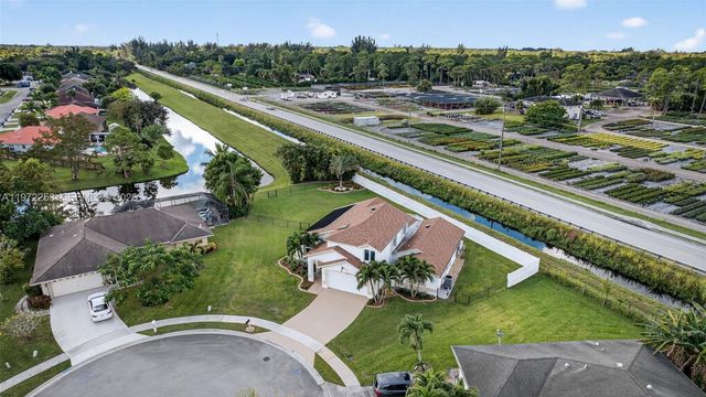 112 CAMELOT CT, Royal Palm Beach, FL 33411