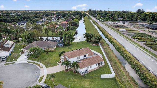 112 CAMELOT CT, Royal Palm Beach, FL 33411