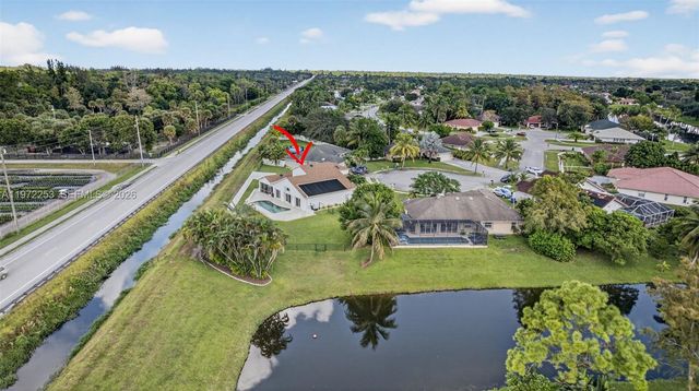 112 CAMELOT CT, Royal Palm Beach, FL 33411