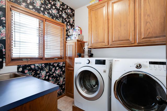 9510 E Shannon Woods St, Wichita, KS 67226