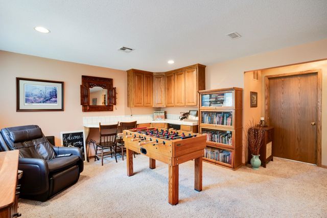 9510 E Shannon Woods St, Wichita, KS 67226