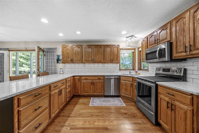8506 Federalist Road, Marion, IA 52302