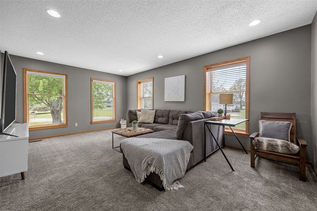 8506 Federalist Road, Marion, IA 52302