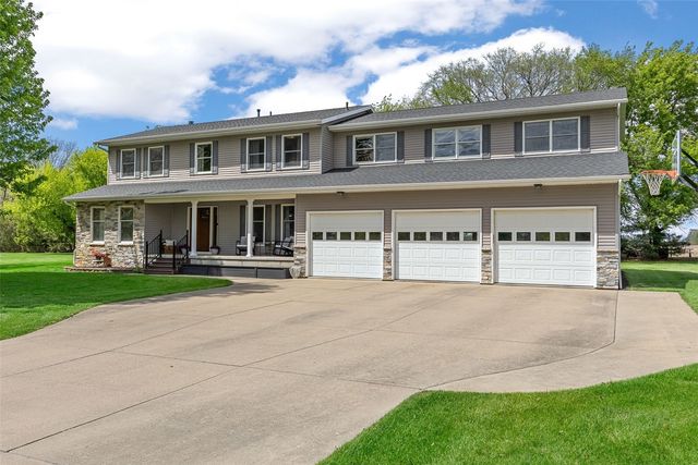 8506 Federalist Road, Marion, IA 52302