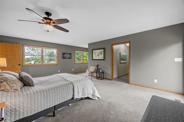 8506 Federalist Road, Marion, IA 52302