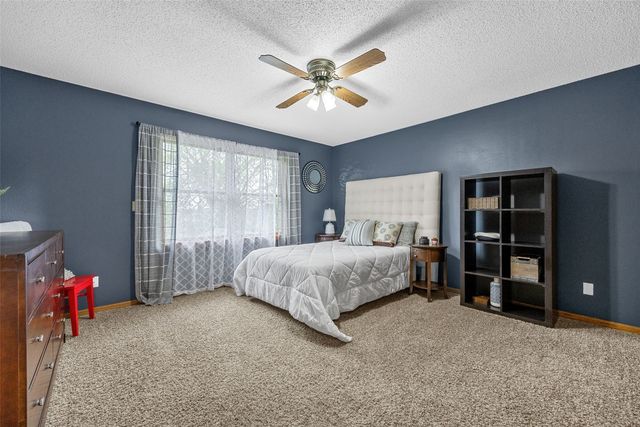 8506 Federalist Road, Marion, IA 52302