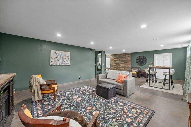 8506 Federalist Road, Marion, IA 52302