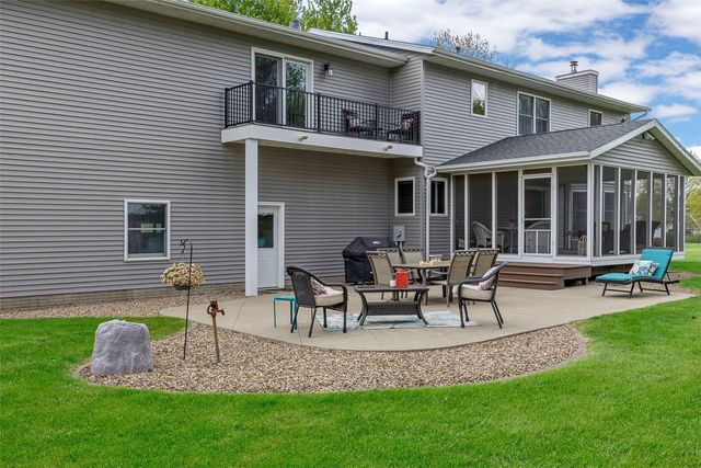 8506 Federalist Road, Marion, IA 52302
