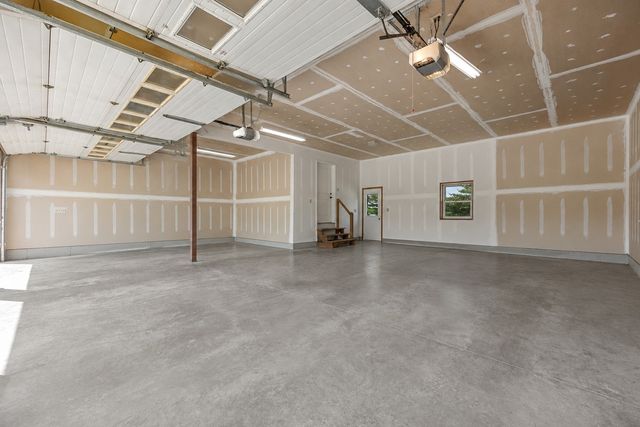 8506 Federalist Road, Marion, IA 52302