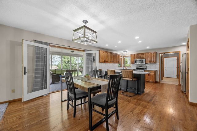 8506 Federalist Road, Marion, IA 52302