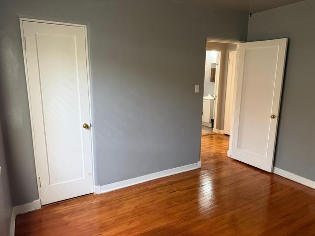 516 Ash Street SE B, Albuquerque, NM 87106