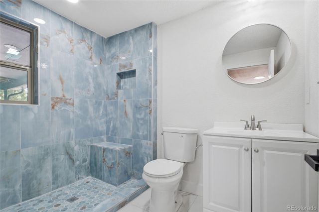 850 S Everett Street, Lakewood, CO 80226