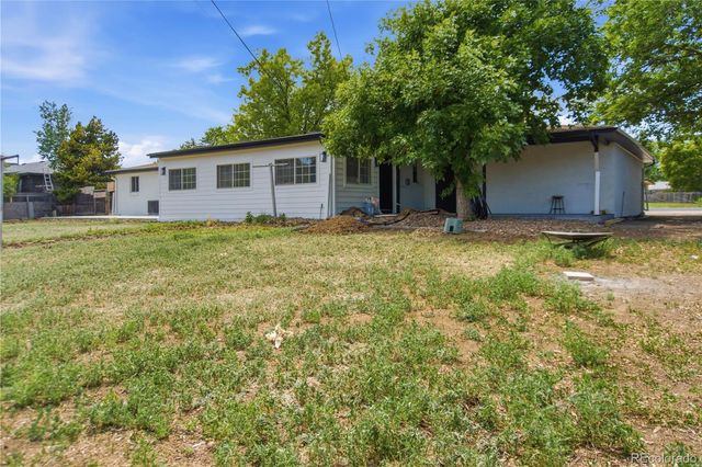 850 S Everett Street, Lakewood, CO 80226