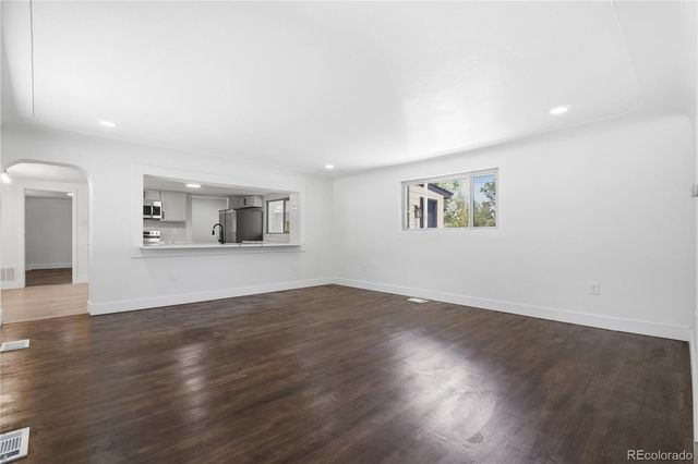 850 S Everett Street, Lakewood, CO 80226