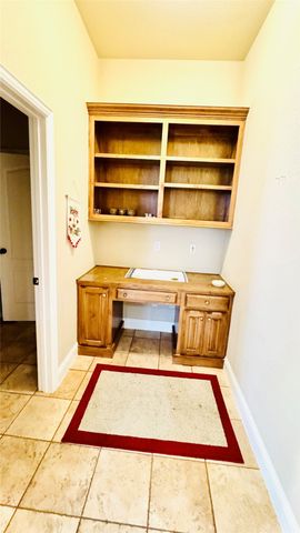 8105 Winter Falls Trail, Fort Worth, TX 76053