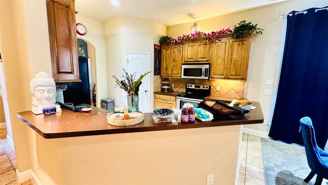 8105 Winter Falls Trail, Fort Worth, TX 76053