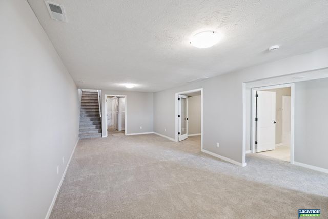 8501 Regent Court, Lincoln, NE 68507