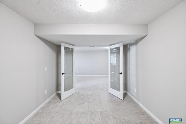 8501 Regent Court, Lincoln, NE 68507