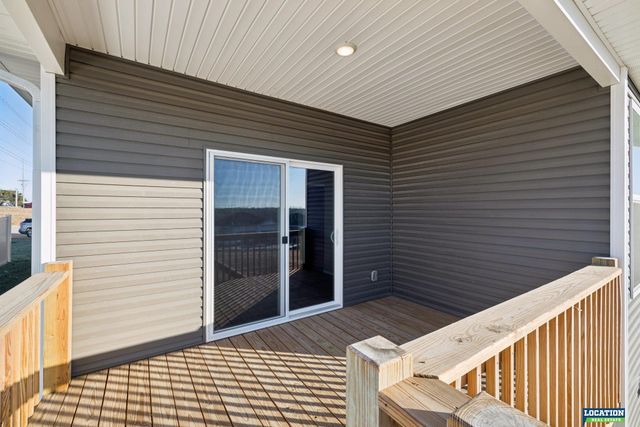 8501 Regent Court, Lincoln, NE 68507