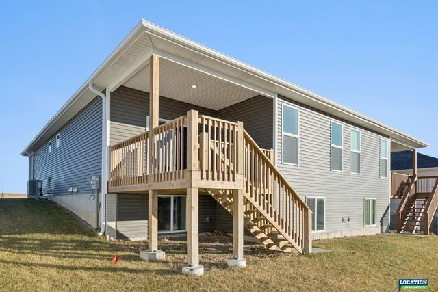 8501 Regent Court, Lincoln, NE 68507