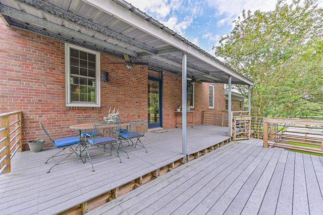 7765 Pigeon, Hitchcock, TX 77563