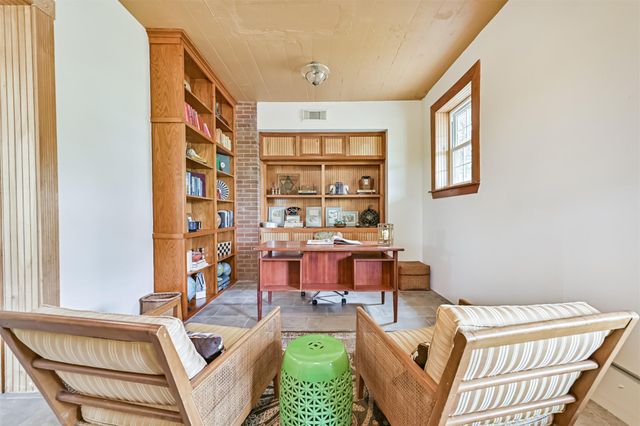 7765 Pigeon, Hitchcock, TX 77563