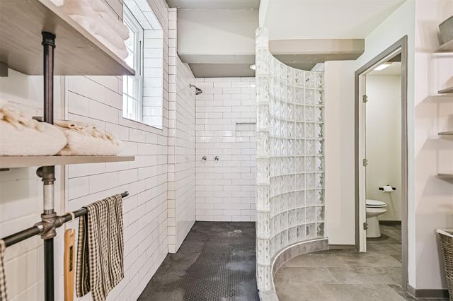 7765 Pigeon, Hitchcock, TX 77563