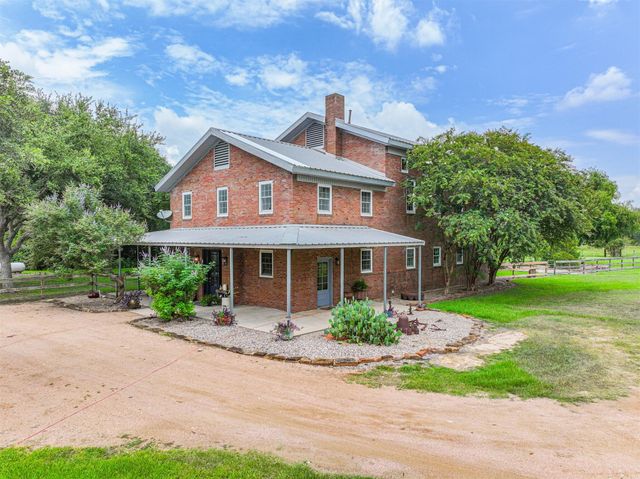 7765 Pigeon, Hitchcock, TX 77563