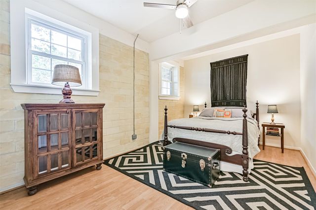 7765 Pigeon, Hitchcock, TX 77563