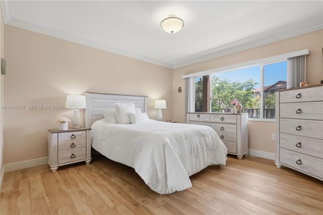 13705 SW 12th St 202B, Pembroke Pines, FL 33027