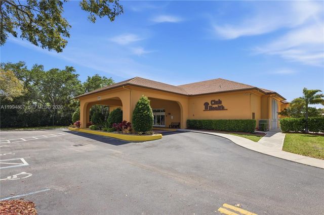 13705 SW 12th St 202B, Pembroke Pines, FL 33027