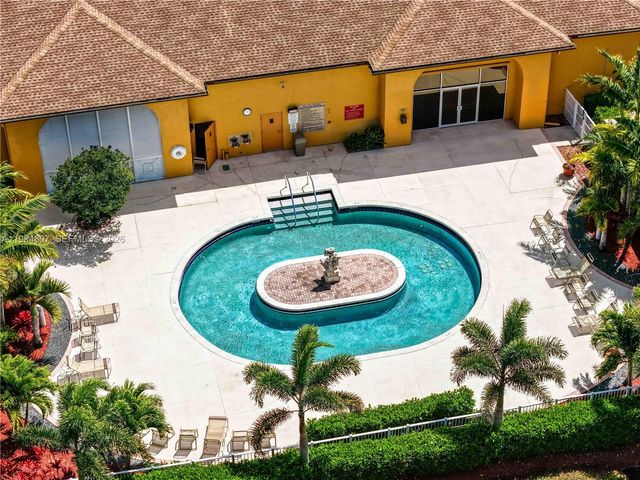 13705 SW 12th St 202B, Pembroke Pines, FL 33027