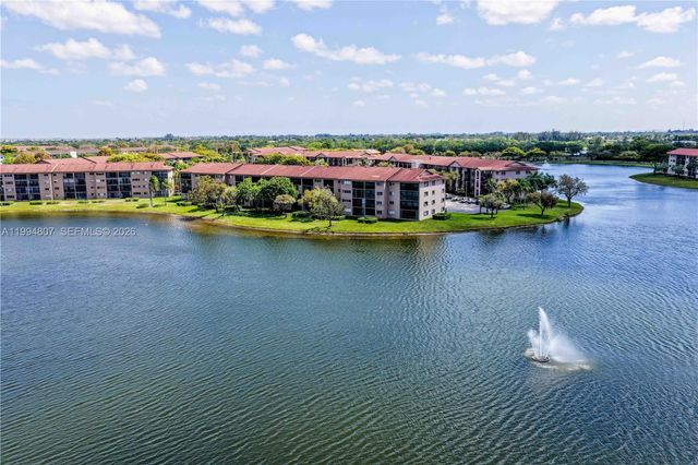 13705 SW 12th St 202B, Pembroke Pines, FL 33027