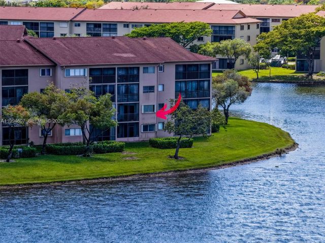 13705 SW 12th St 202B, Pembroke Pines, FL 33027