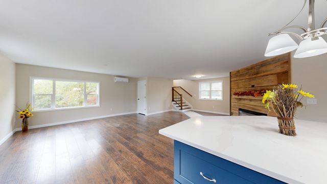 208 Rhode Island Rd, Lakeville, MA 02347