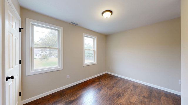208 Rhode Island Rd, Lakeville, MA 02347