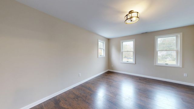 208 Rhode Island Rd, Lakeville, MA 02347
