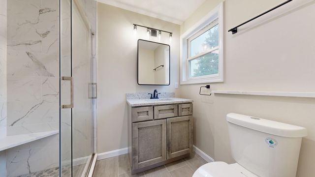 208 Rhode Island Rd, Lakeville, MA 02347