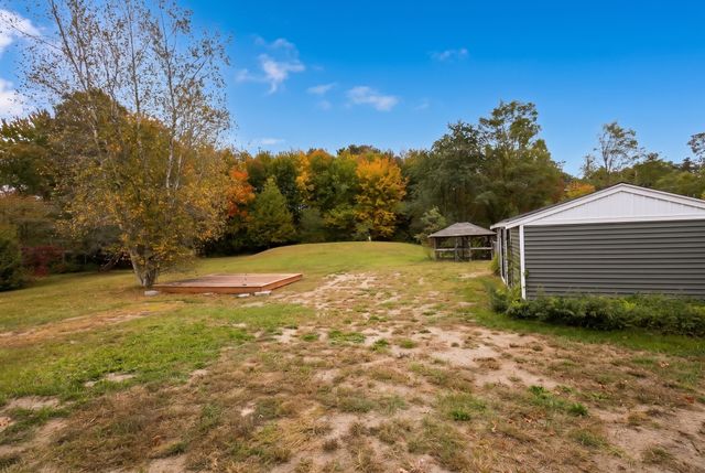208 Rhode Island Rd, Lakeville, MA 02347