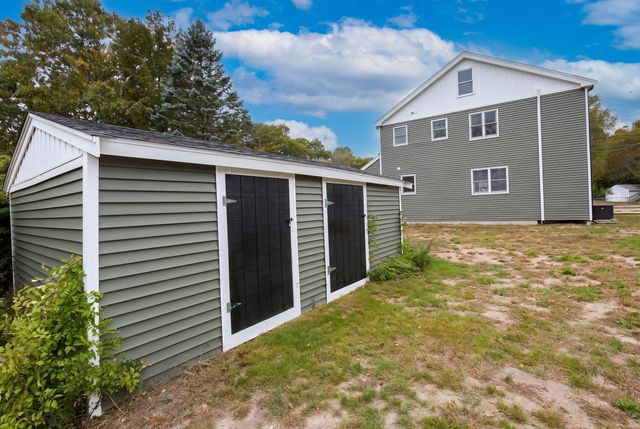 208 Rhode Island Rd, Lakeville, MA 02347