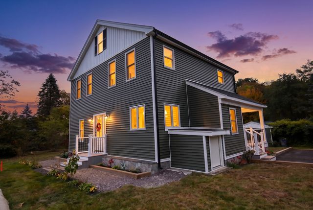 208 Rhode Island Rd, Lakeville, MA 02347
