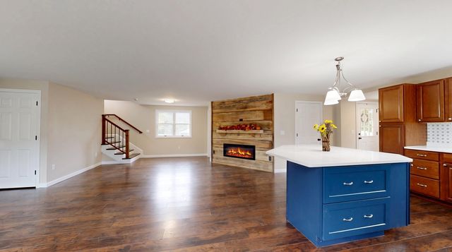 208 Rhode Island Rd, Lakeville, MA 02347