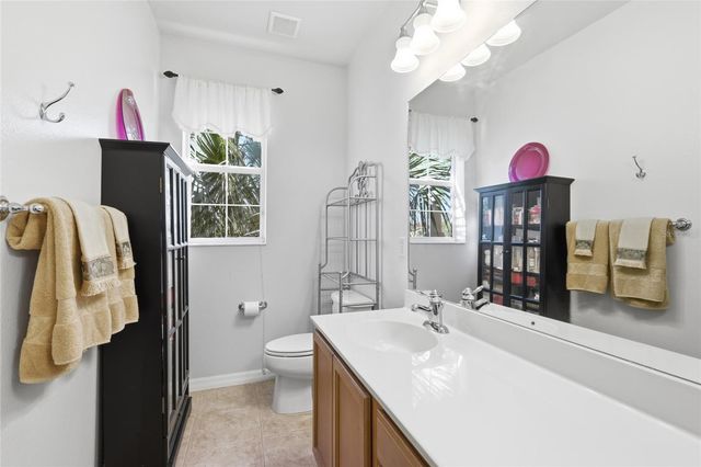 3880 82ND AVENUE CIRCLE E 104, Sarasota, FL 34243