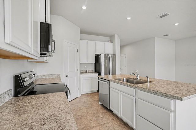 35649 OSPREY PERCH LANE, Zephyrhills, FL 33541