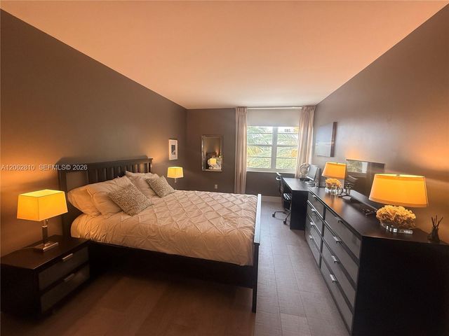 100 Lincoln Road 314B, Miami Beach, FL 33139