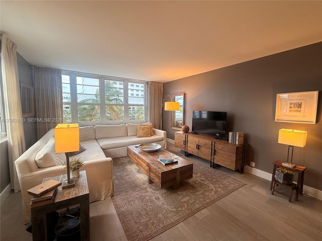 100 Lincoln Road 314B, Miami Beach, FL 33139