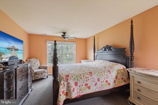 7602-B NORMANDY DR, Mount Laurel, NJ 08054