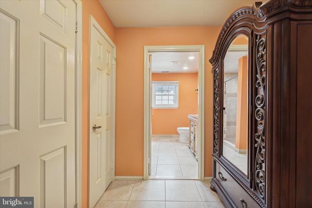 7602-B NORMANDY DR, Mount Laurel, NJ 08054