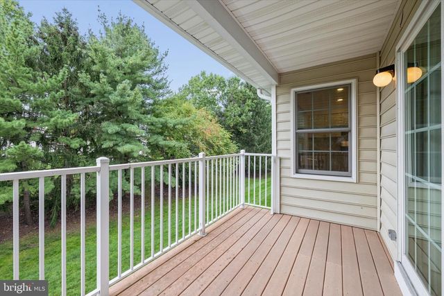 7602-B NORMANDY DR, Mount Laurel, NJ 08054